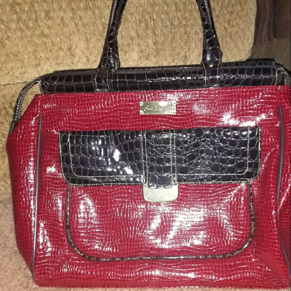 Samantha Brown (Animal Print) Drop Bottom (Weekender) Travel Tote Bag